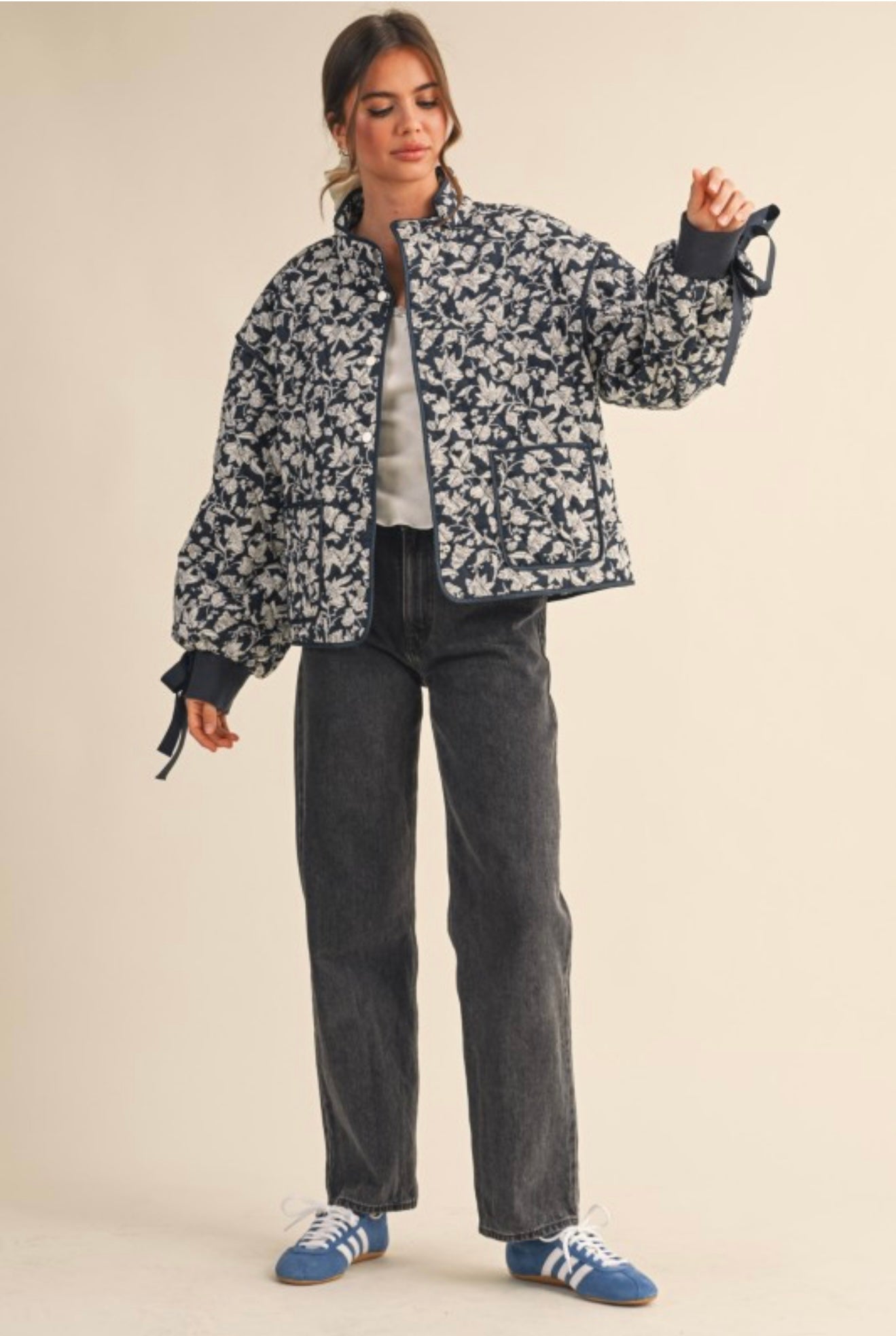 NAVY FLORAL JACKET
