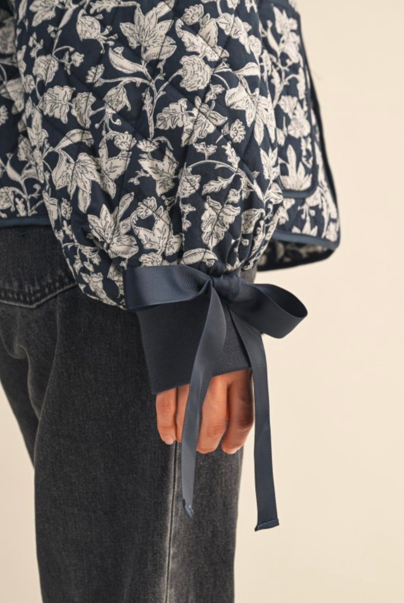 NAVY FLORAL JACKET
