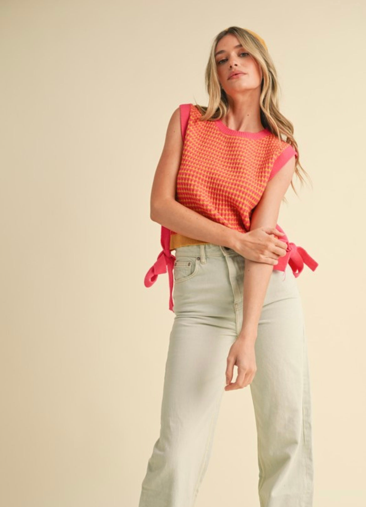 STRIPED SIDE TIE SWEATER VEST