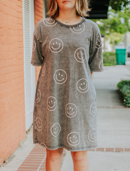 SIMPLY GRAY SMILE T-SHIRT DRESS