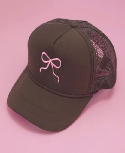 EMBROIDERY BOW TRUCKER HAT