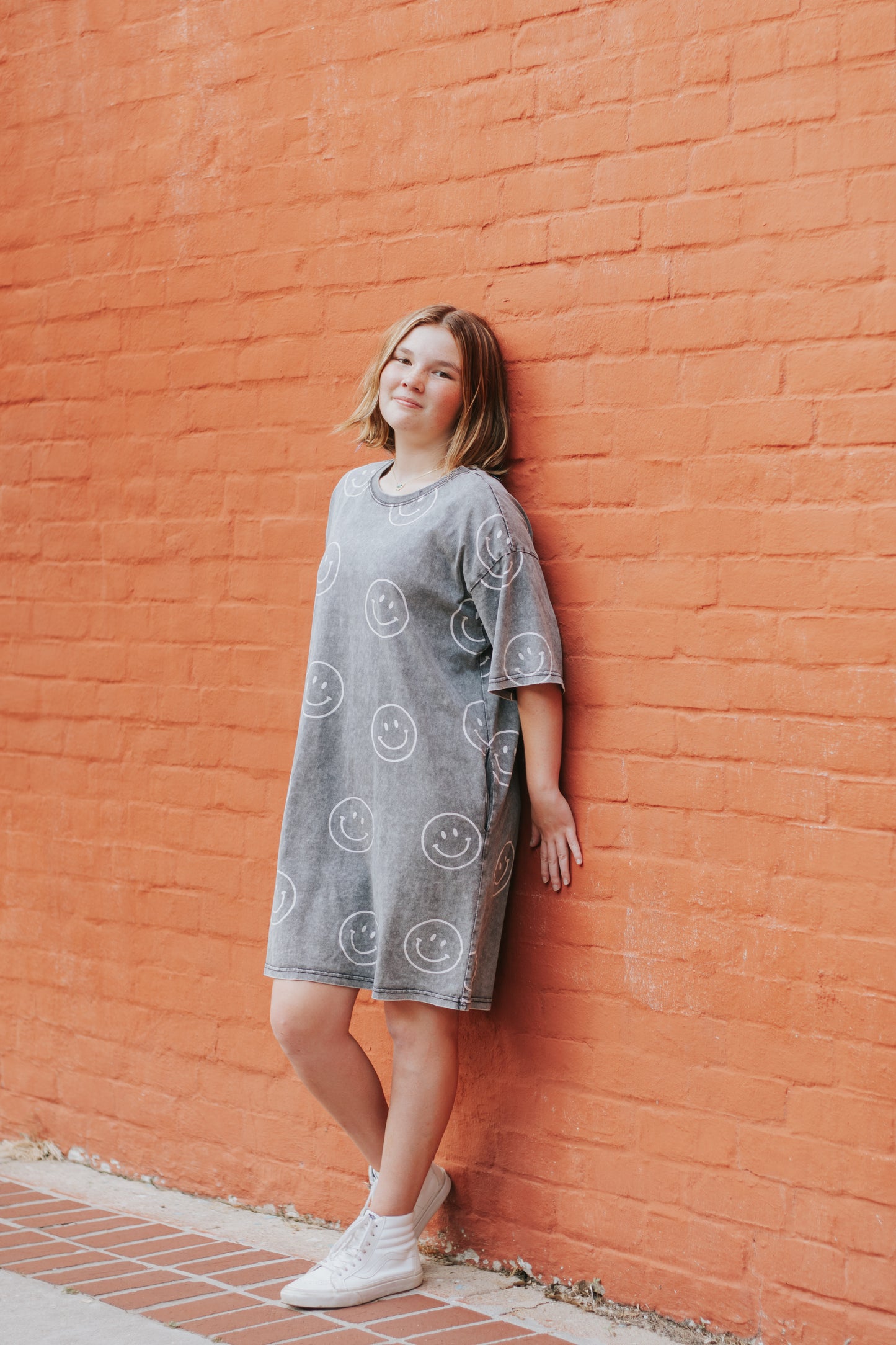 SIMPLY GRAY SMILE T-SHIRT DRESS