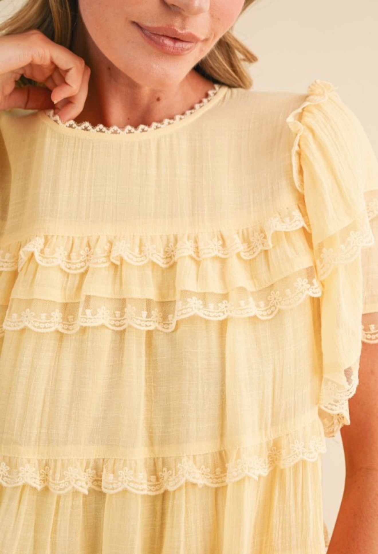 BUTTER YELLOW TOP