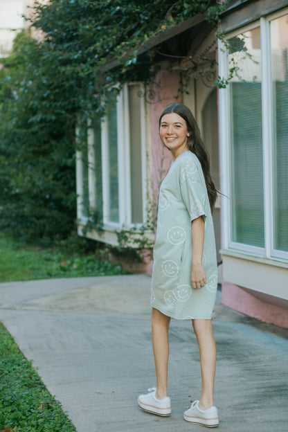 SIMPLY GREEN SMILE T-SHIRT DRESS