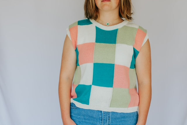 COLORFUL CHECKERED SWEATER VEST